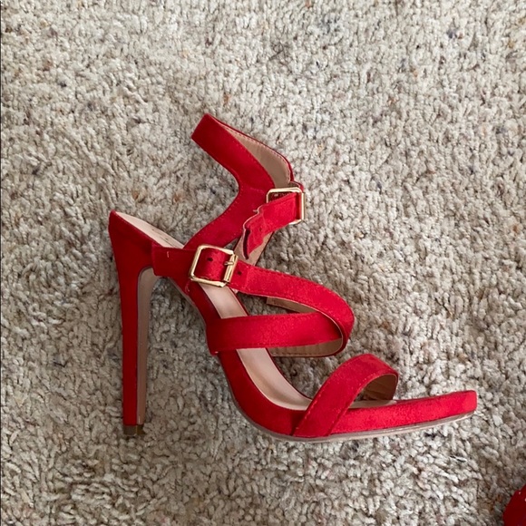 Red Heels - Picture 2 of 2